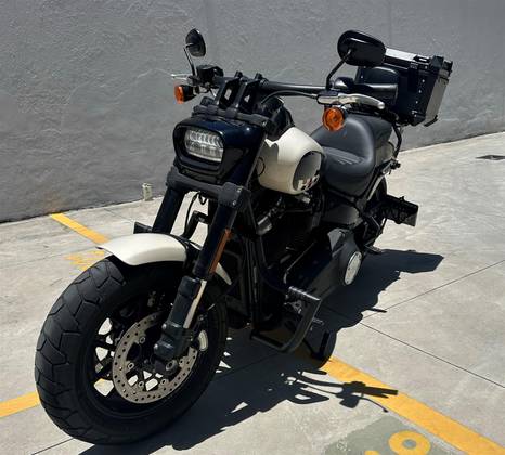 HARLEY-DAVIDSON SOFTAIL FAT BOB 114 